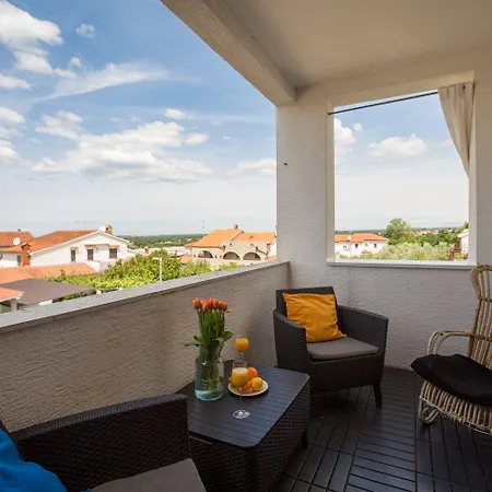 Apartment Modernes Mit Meerblick, Stylischem Interieur, Privatem Balkon, Grill, Klima, Wifi