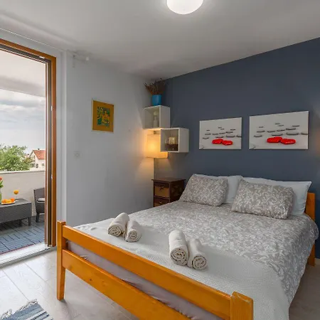 Modernes Mit Meerblick, Stylischem Interieur, Privatem Balkon, Grill, Klima, Wifi * Porec