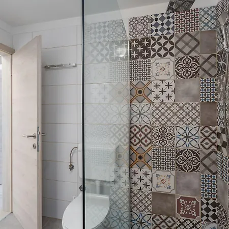 Apartment Modernes Mit Meerblick, Stylischem Interieur, Privatem Balkon, Grill, Klima, Wifi *