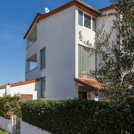 Modernes Mit Meerblick, Stylischem Interieur, Privatem Balkon, Grill, Klima, Wifi Porec