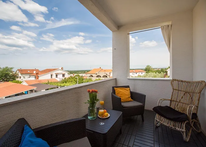 Apartment Modernes Mit Meerblick, Stylischem Interieur, Privatem Balkon, Grill, Klima, Wifi