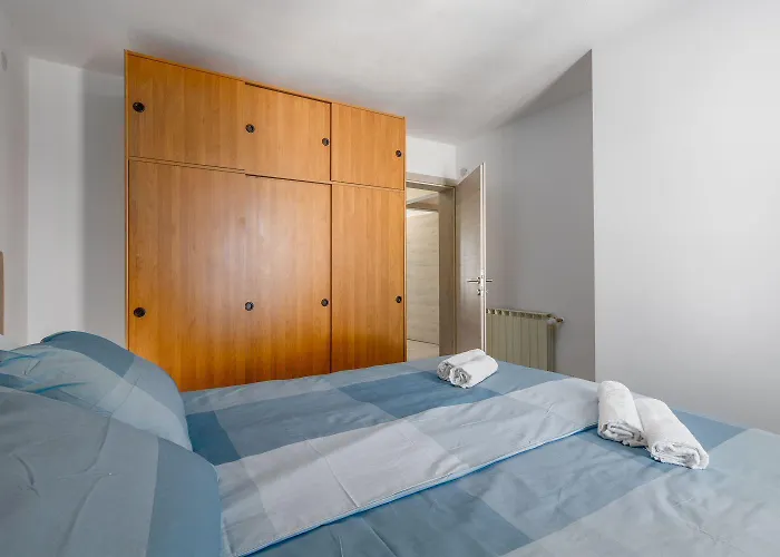 Modernes Mit Meerblick, Stylischem Interieur, Privatem Balkon, Grill, Klima, Wifi Apartment Porec